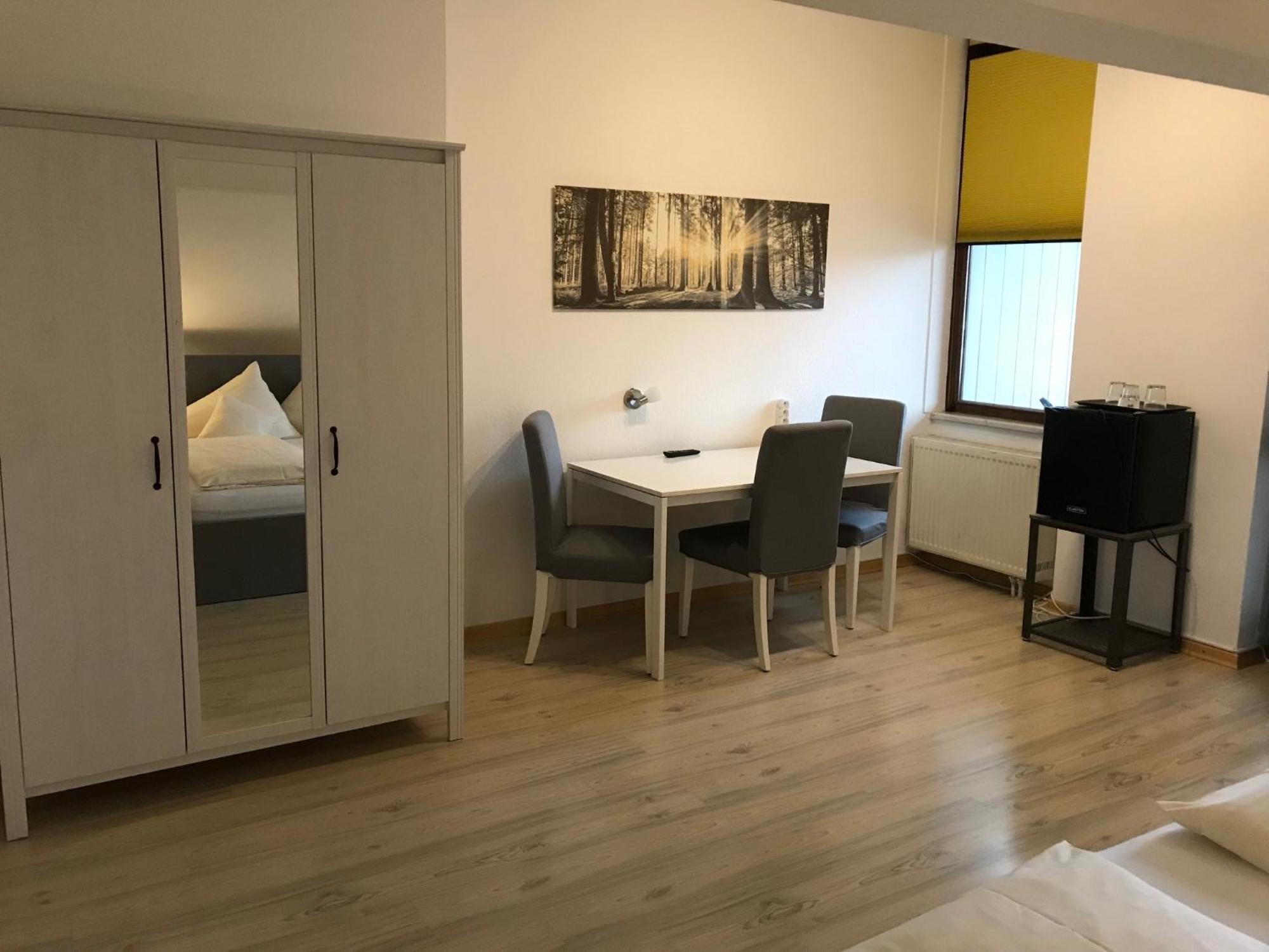 Abendruhe Hotel - Kontaktloser Check In Oberhaching Kültér fotó